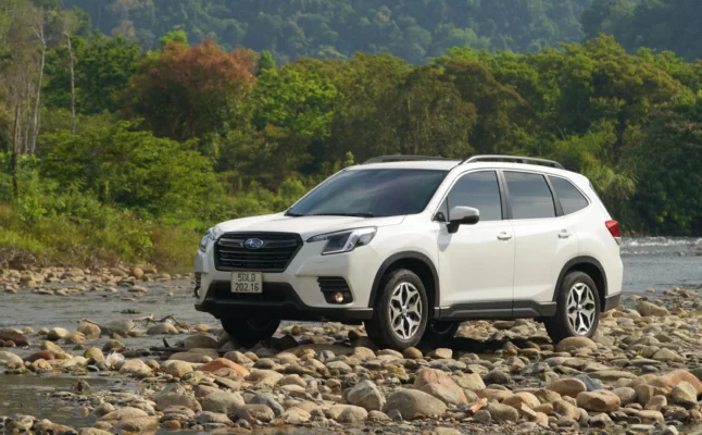 Giá xe Subaru Forester 2023 là 969,000,000 VND